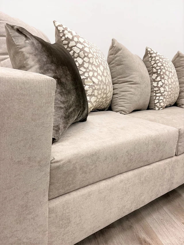 110-Hollywood Sectional